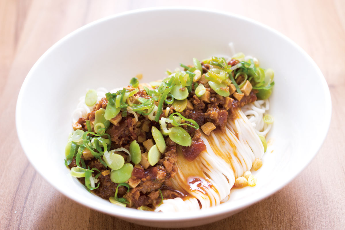 How to seal international franchise deals: Noodles with minced pork sauce