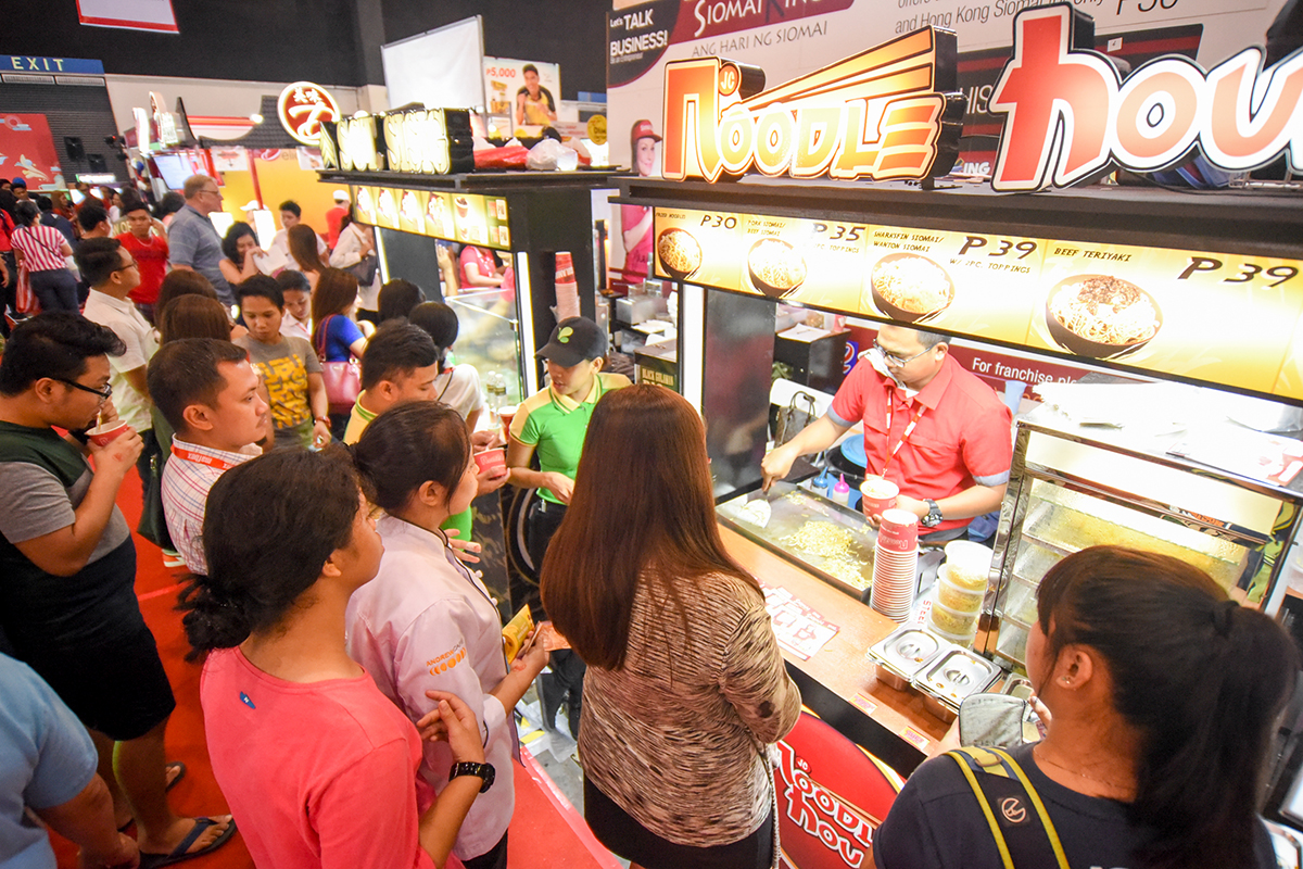 One highlight of MAFBEX is the Franchising Zone, an area that hosts various food carts and stall businesses that are open for franchises