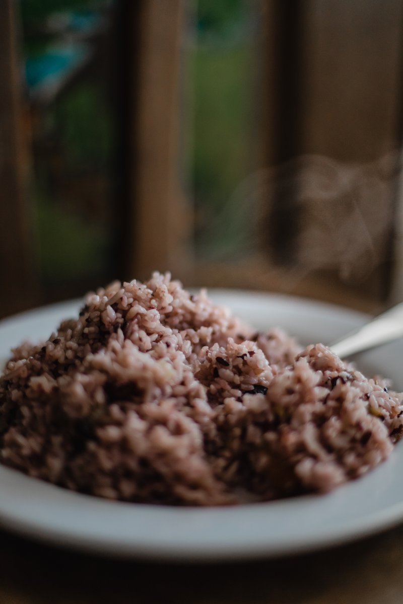 Just-cooked red rice