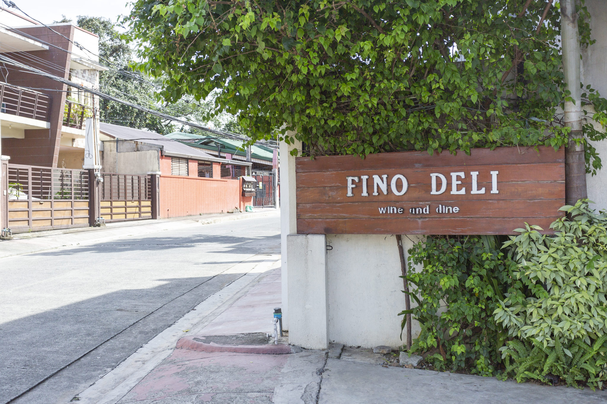 Fino Deli's location is a wine bar converted from a large house and lot in the middle of the suburbs in Marikina