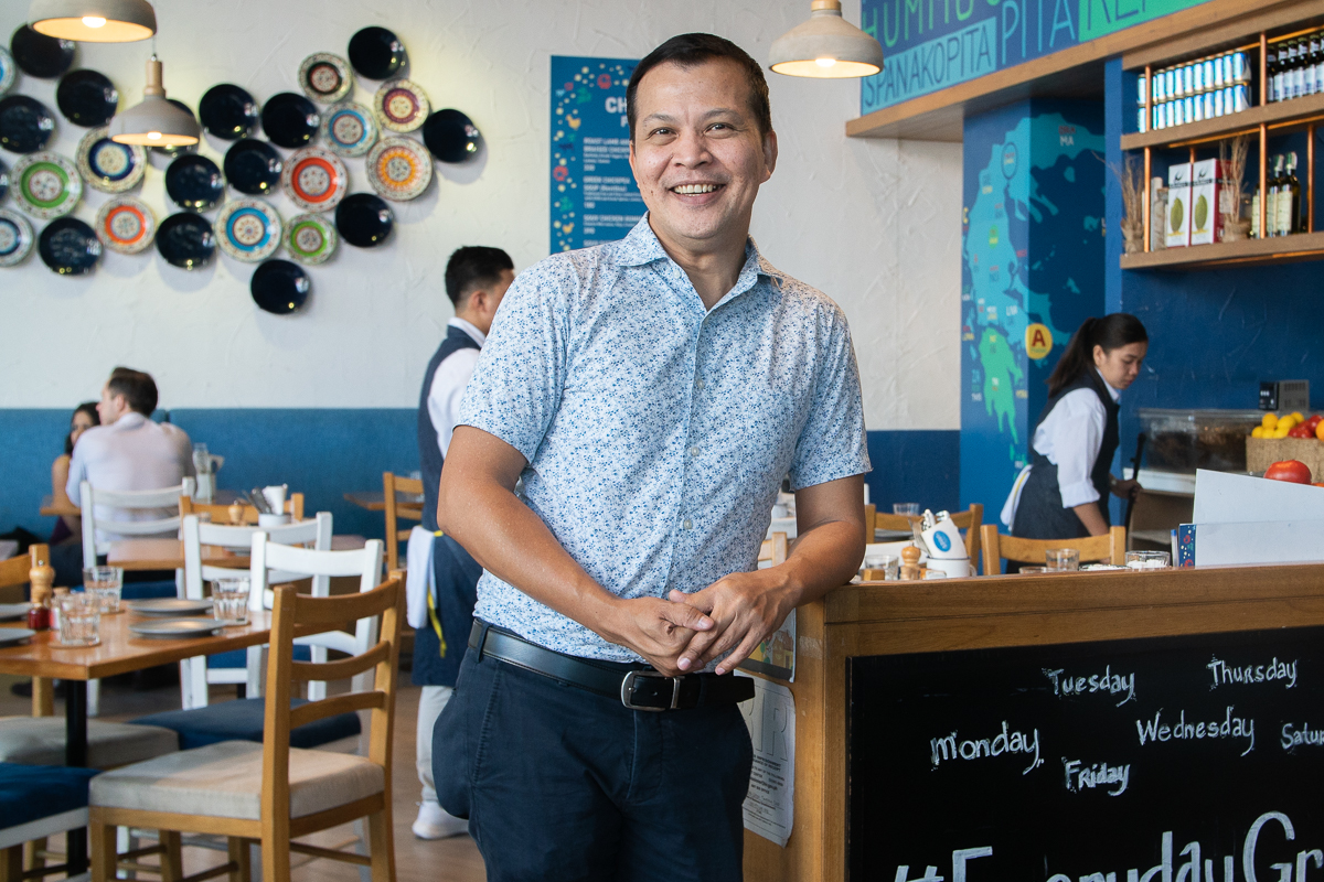 Erwin Aparri, Souv! Molito Alabang’s veteran restaurant manager