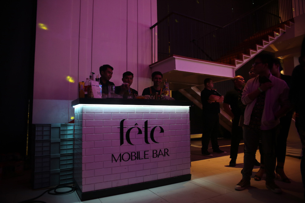 A mobile bar brings any gathering to life