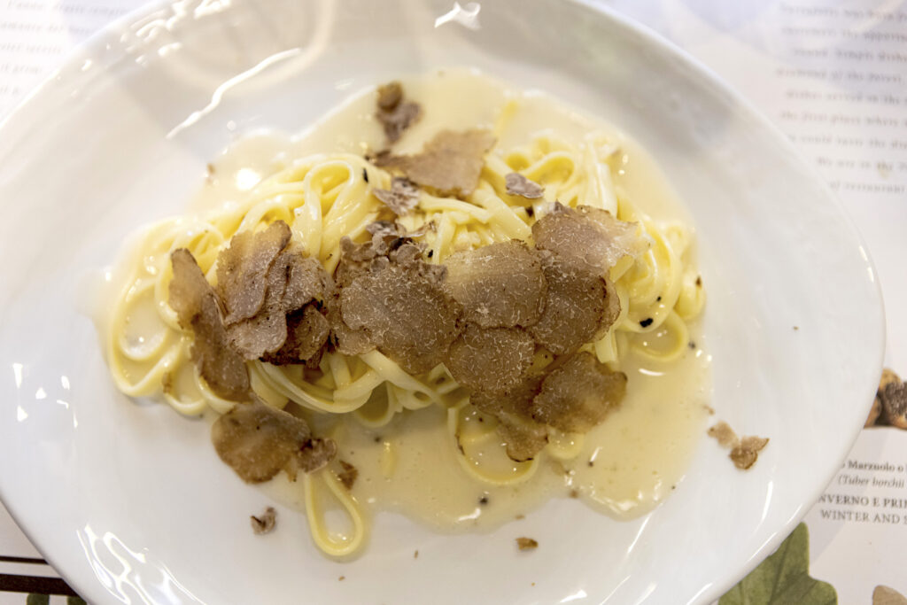 Carbonara topped with white truffle