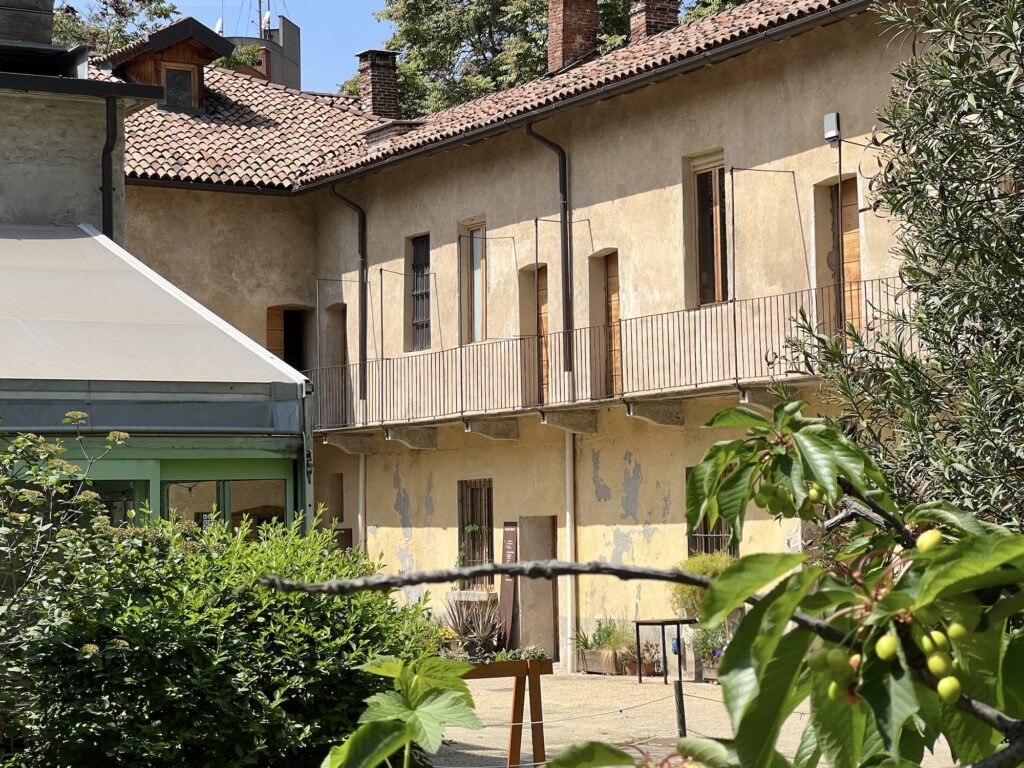 Guest House, Un Posto a Milano in Milan