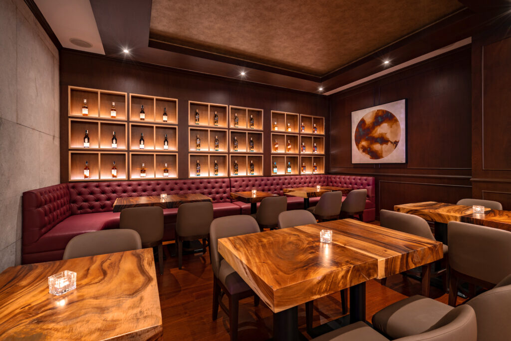 Wolfgang’s Steakhouse whisky lounge