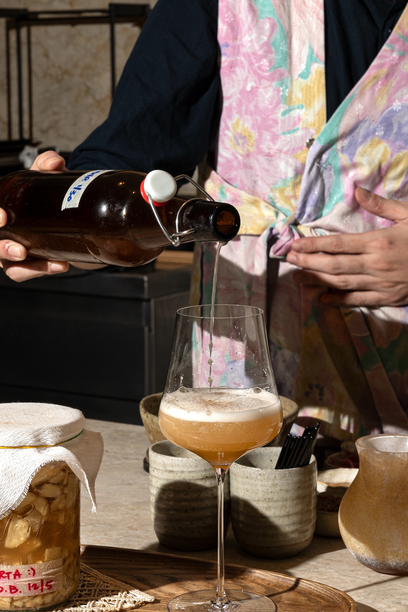 The Ginger Beer ni Roberta is a homemade ginger beer brew by Inatô's manager, Paulo Achacoso. The smooth, bubbly drink's fermentation takes place in house and is named after the culture used to make it