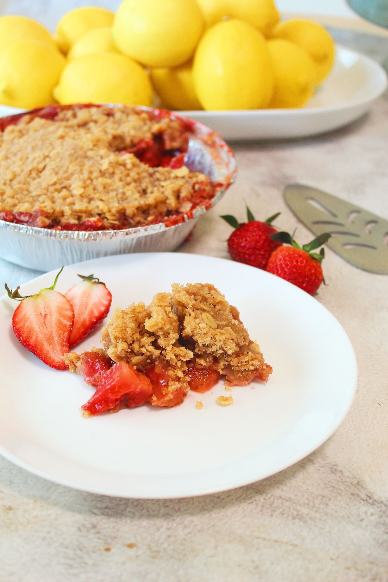 Crumbs and Grubs' strawberry crumble pie for the Chinese New Year and Valentine's Day celebration? Yes please